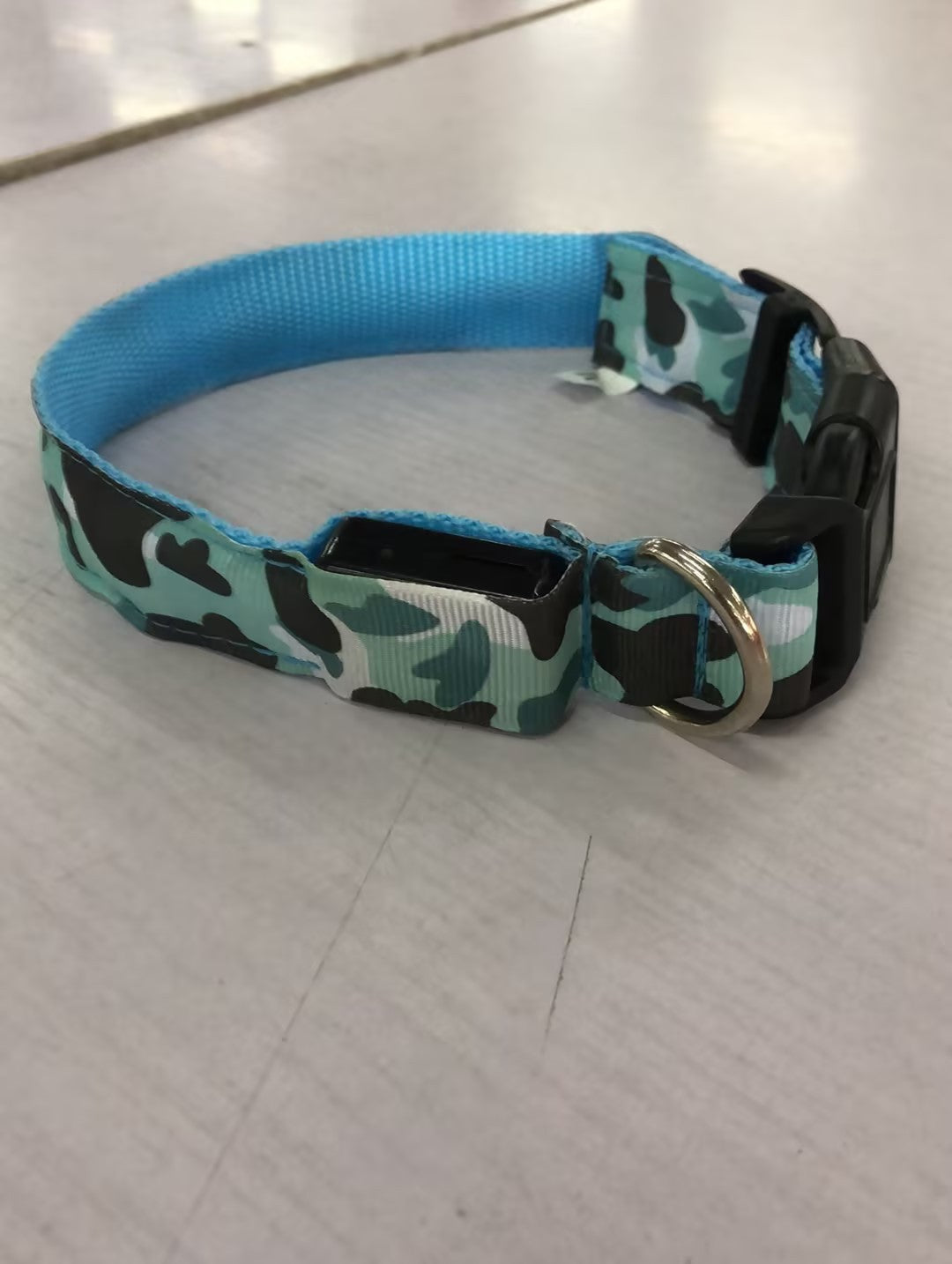 Camouflage luminous dog collar